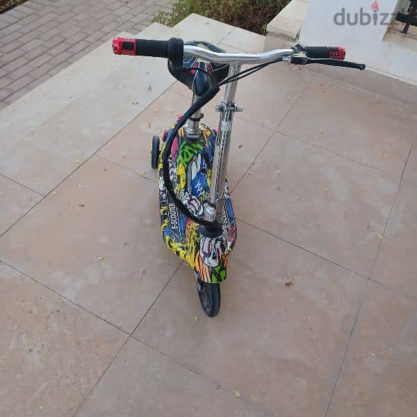 scooter graffiti 2 battaries سكوتر اطفال بكرسي 0