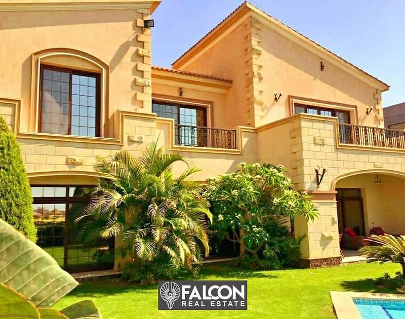 Villa for sale 700m with VIP view in Swan Lake West in Sheikh Zayed next to Mall of Egypt 0