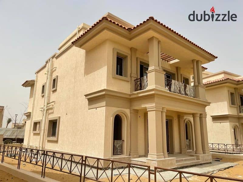 فيلا بيع منفصلةفي مدينتي تقسيط بدون تشطيب Villa for sale in Madinaty 0