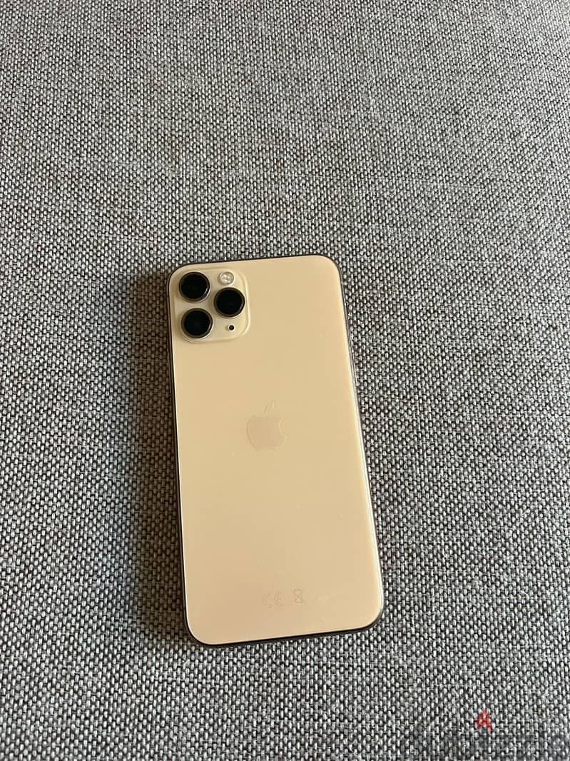 iPhone 11 Pro 6