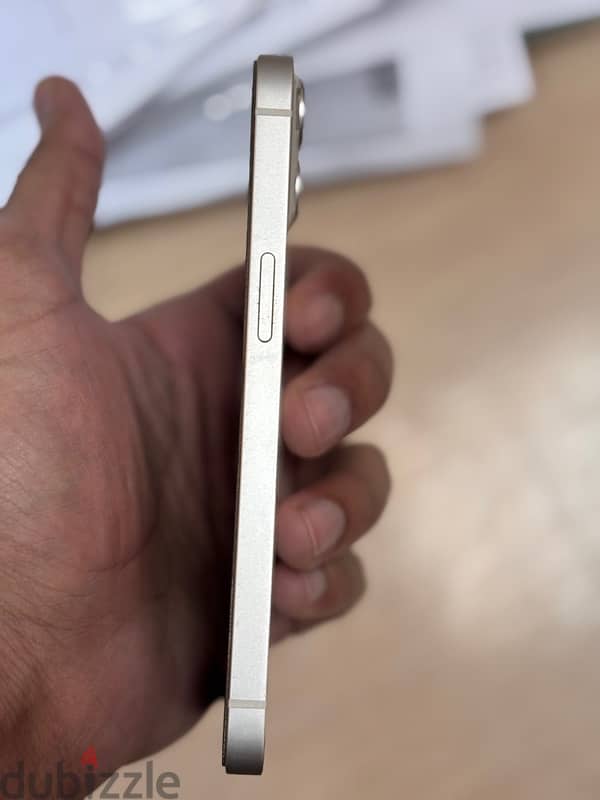 IPhone 13 white 0