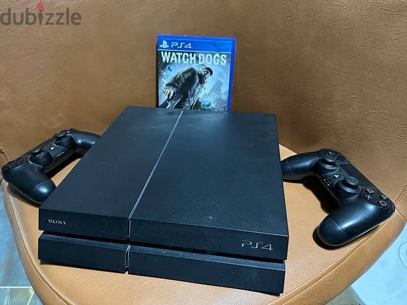 PlayStation 4 with 2 consoles 1