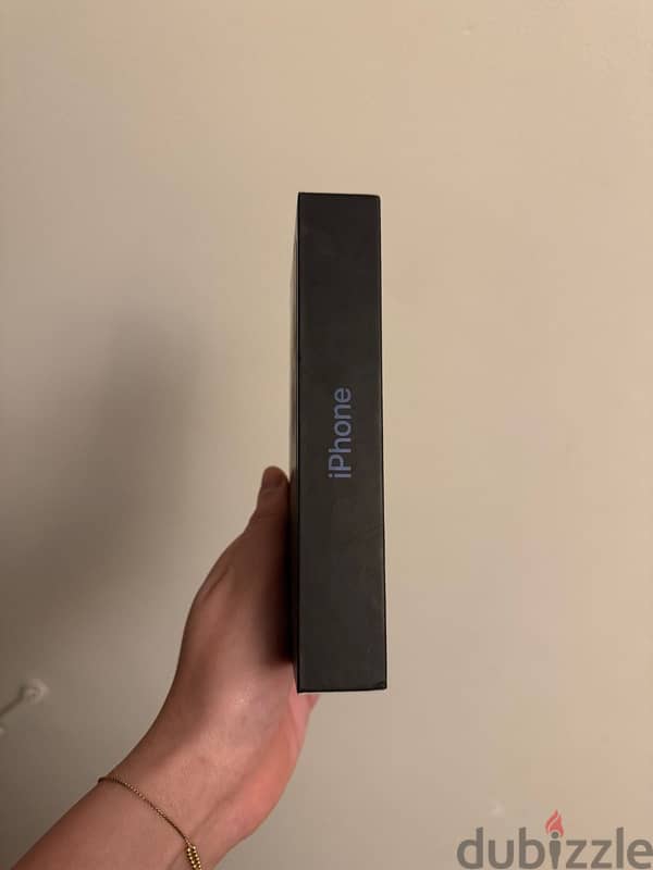 iPhone 12 Pro like NEW 128G - ايفون ١٢ برو كالجديد بالعلبة 2