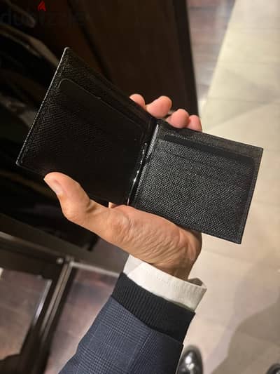 brand new dolce and gabana wallet