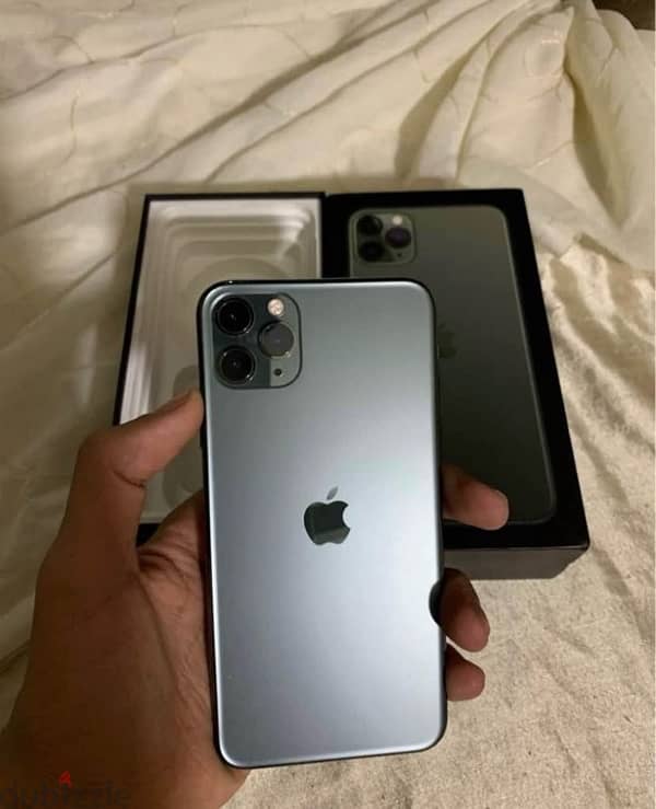 iphone 11 pro max حالة ممتازه ايفون ١١ بروماكس مغير شاشه 0