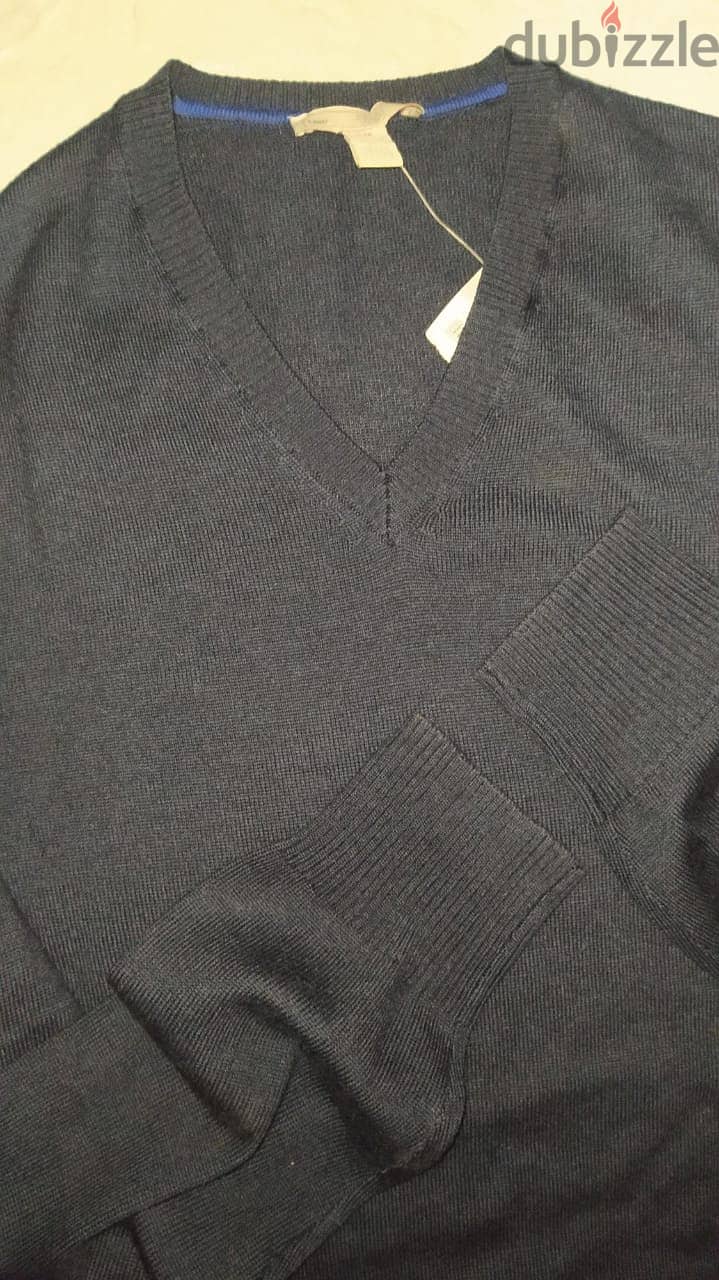 Original gap sweater size s =m from dubai 0