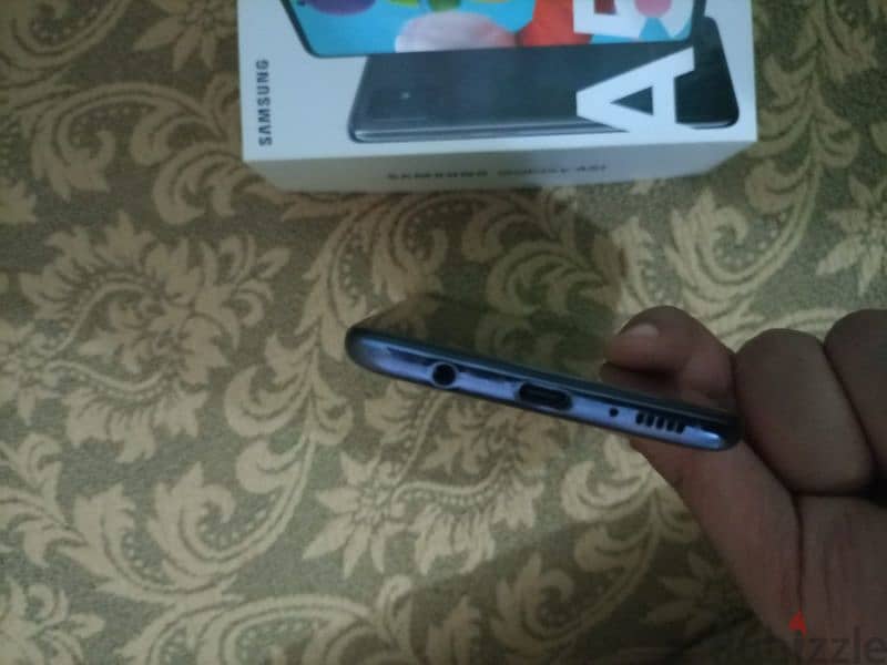 Samsung a51 6gb ram 128gb   بالعلبة متفتحش 4