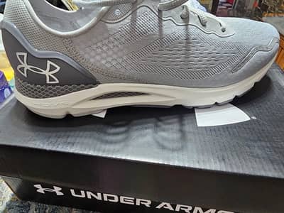 حذاء under armour مقاس ٤٤