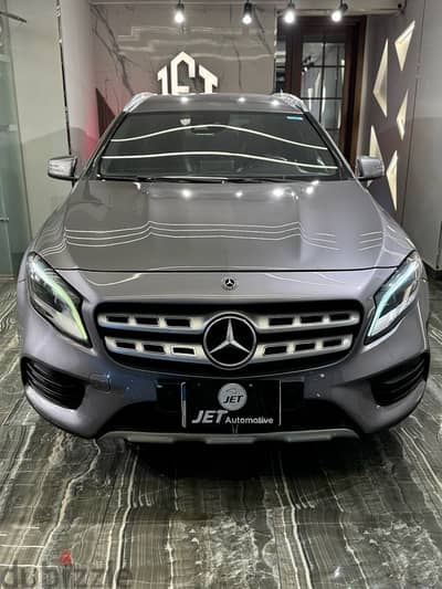 Mercedes GLA 180 model 2020