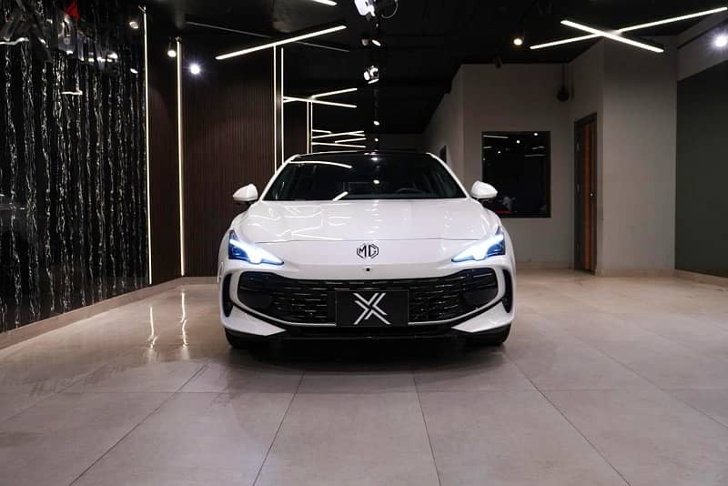 MG 7 LUXURY 2025 داخلية ازرق 0