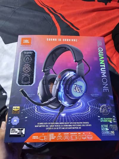 للبيع JBL QUANTUM ONE