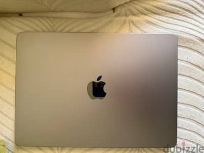 MacBook Air M2 13inch, 256gb Space Gray Used.