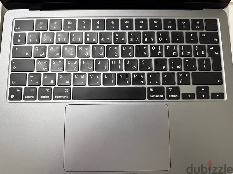 MacBook Air M2 13inch, 256gb Space Gray Used. 12