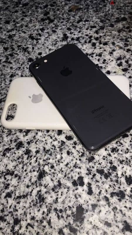 iphone8ايفون ٨ 5