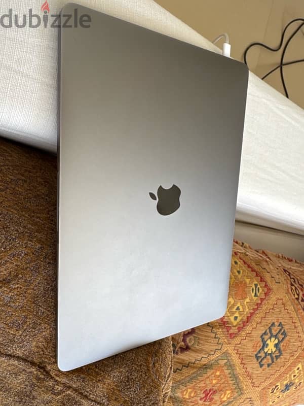 MacBook Pro 13 Inch 2