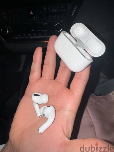 AirPods