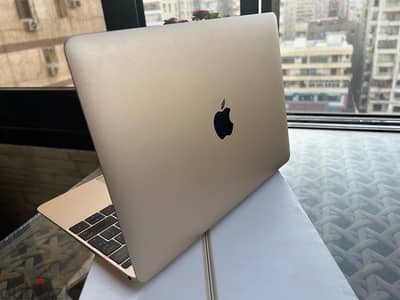 MacBook