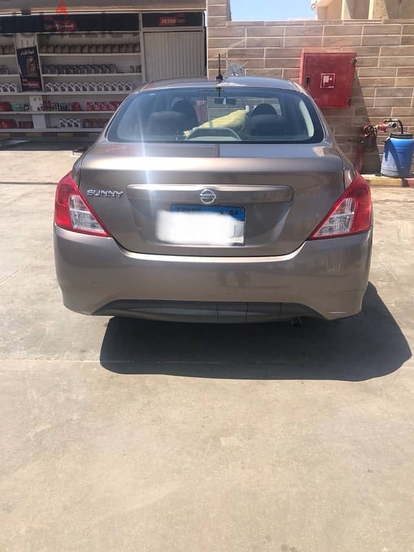 Nissan Sunny 2018 0