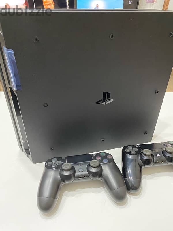 PS4 pro 4