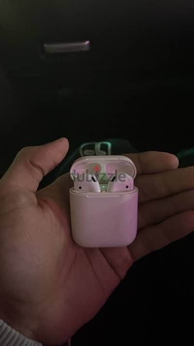 AirPods