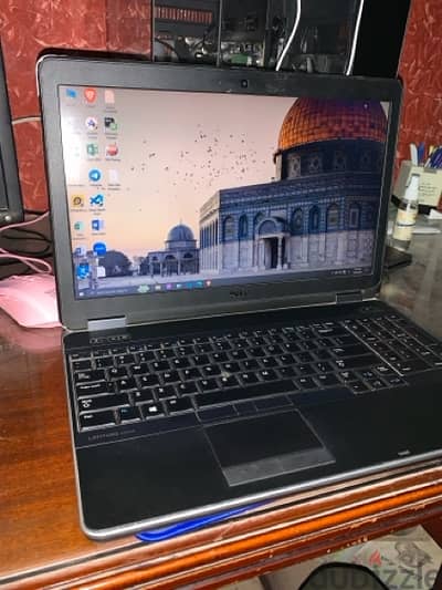 DELL LATITUDE E6540 لابتوب للبيع بحال ممتازة