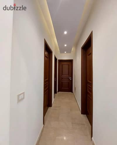 A great opportunity at the price of an apartment! A 105-square-meter apartment, fully finished with air conditioners and kitchen, with a cash discount