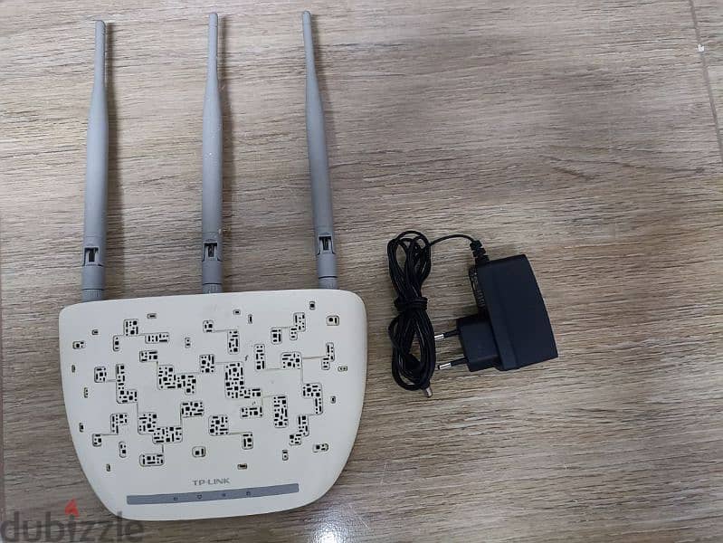 مكونات شبكات Routers, access point, WiFi Extender 6