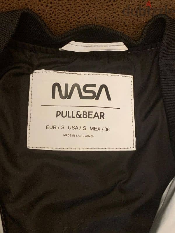 جاكت pull&bear  ناسا بحالته من لندن 3