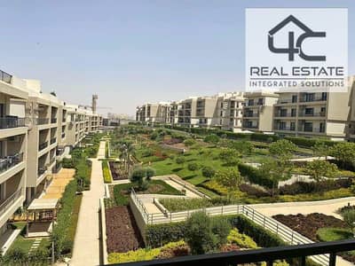 For sale, an apartment of 195 m, ready to move with installments, with a view of the landscape, in Al Marasem Fifth Square, Fifth Settlement