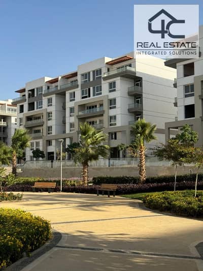 lowest price in the market for an apartment160 m  in Hyde Park down payment and installments, landscape view and the best location in the compound