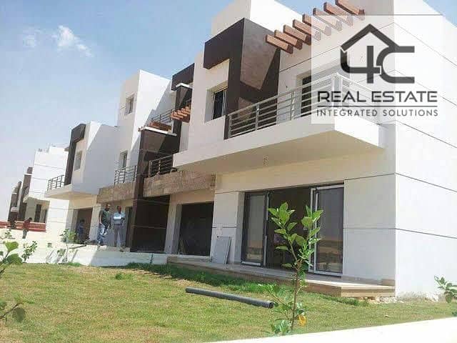 A villa Twin house 237 m for sale Direct on landscape with down payment and installments for sale in Hyde Park Including maintenance Delivery 2026 0