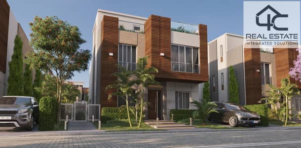 Town house 4bedrooms down payment and installments 176m open view on landscape in golden square.