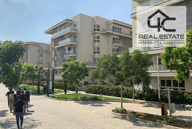 For sale, a 165 sqm, 3-bedroom apartment, fully finished, with the lowest down payment and installments, in the market, Prime Location, Landscape View 0