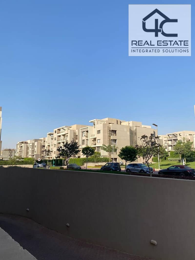 Under price in the market apartment ready to move with garden fully finished and view landscape for sale in Fifth square next to all services 0