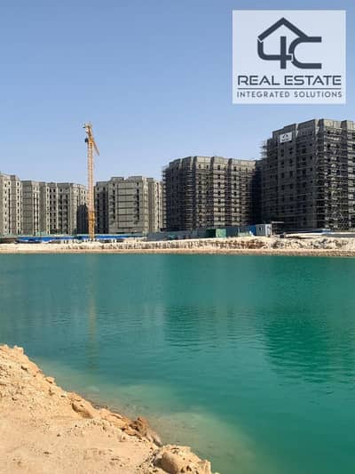 For sale The first row view of the lagoon is clear and sea view of the new Alamein towers under market price