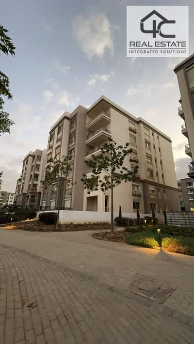 for sale apartment 191m 3 bed in hyde park under market price with installment  on landscape