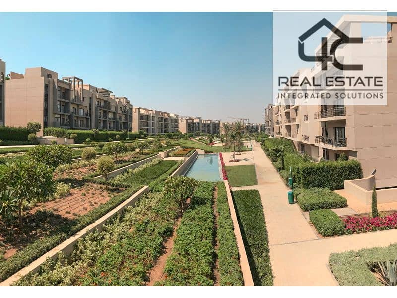 Apartment under market price 168 m fully finished with down payment and installments  in very prime location in fifth square compound 0