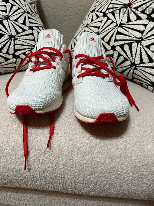 ULTRABOOST 4 DNA SHOES 1