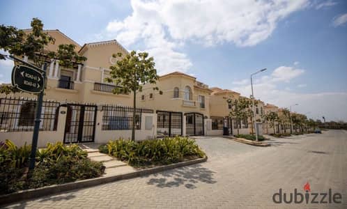 Standalone villa for sale in the best location in Hyde Park Compound, Fifth Settlement, with installments over 8 years