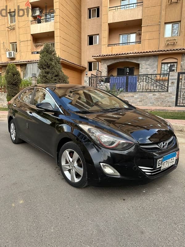 Hyundai Elantra 2012 فبريكا بالكامل 0