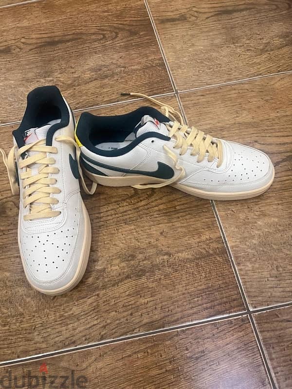 Authentic Nike court vision 3