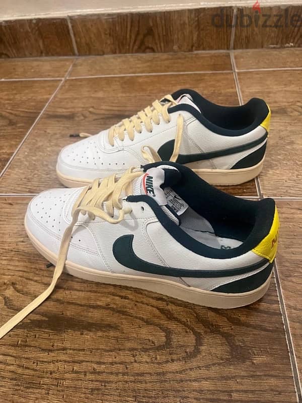 Authentic Nike court vision 6