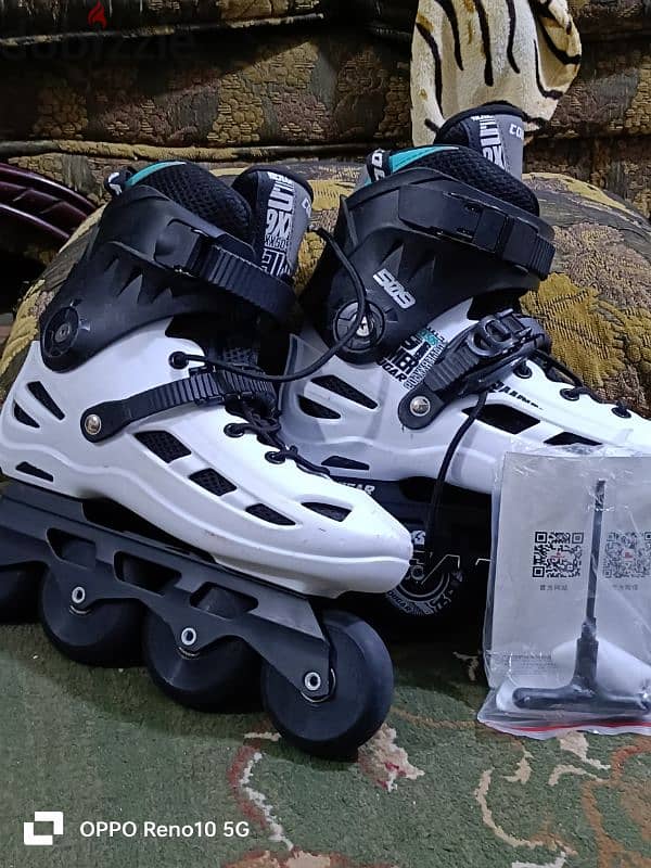 COUGAR Roller Skate shoe Model 509.  مقاس:41-42 3