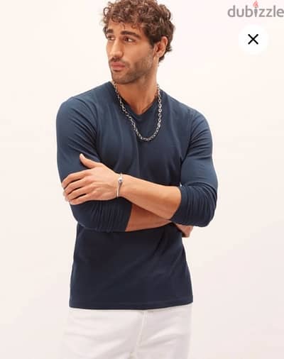 Plain Slim Fit V-Neck T-Shirt with Long Sleeves