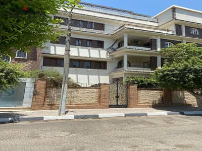 Standalone building 1600m for Rent in Heliopolis