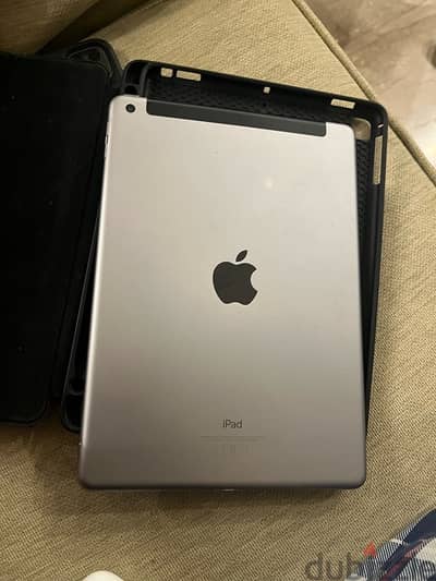 Ipad 2017 with box