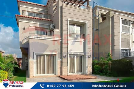 Own your villa and receive it within a year and less than the market price in a residential compound in Smouha