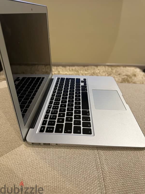 macbook air (13 inch 2017) 2