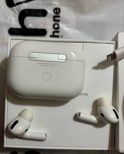 Airpods pro Gen 1 / ايربودز برو