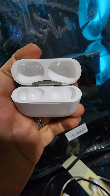 بوكس شحن Airpods pro 2 كيس الشحن فقط بدون سماعات اوريجينال أبل 2